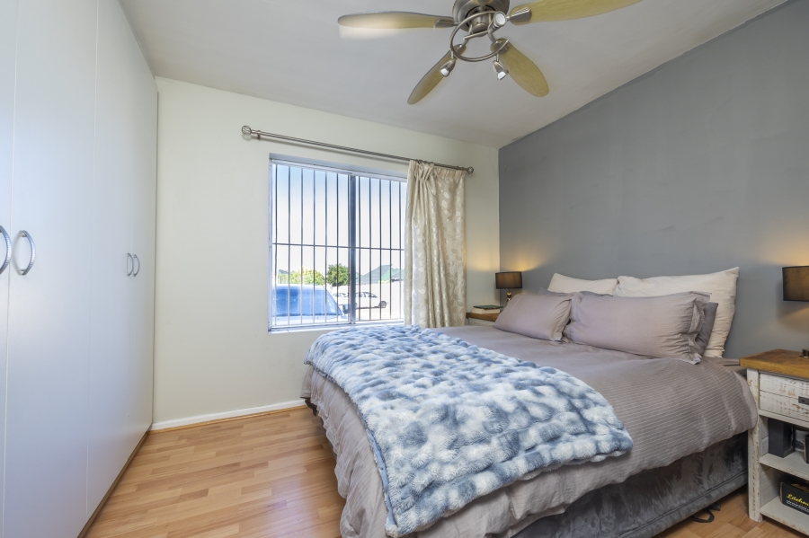 2 Bedroom Property for Sale in D